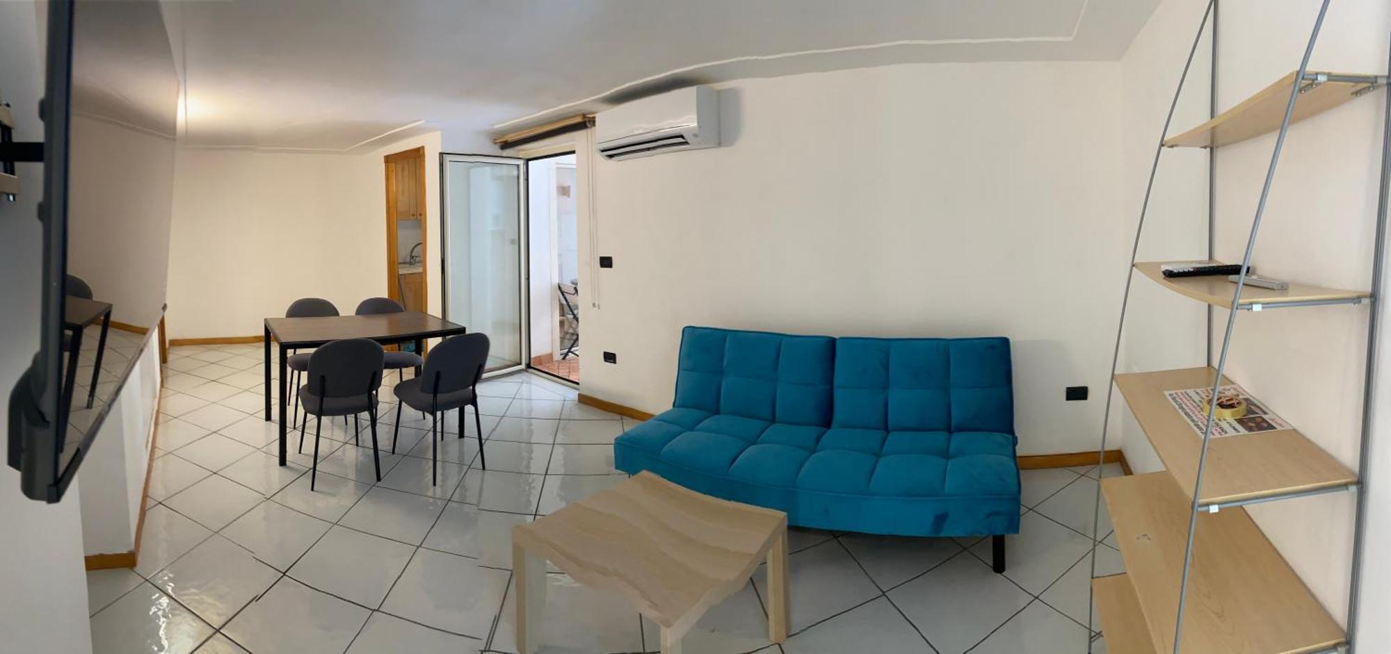 Holiday home Dimora Tribunali 236 *