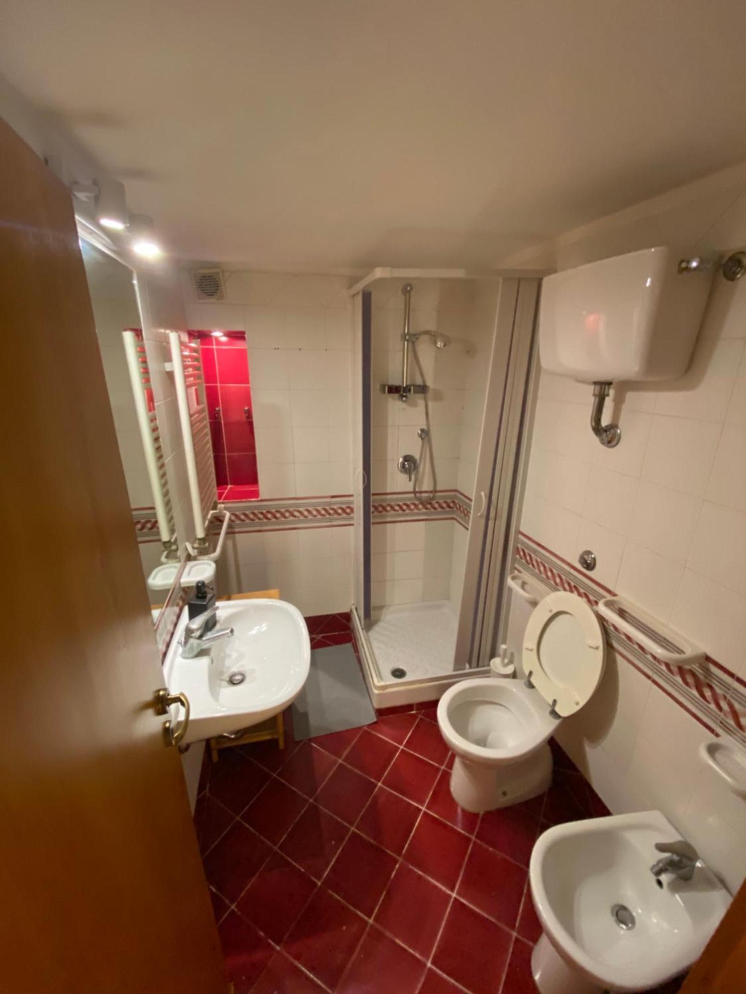 Holiday home Dimora Tribunali 236 *