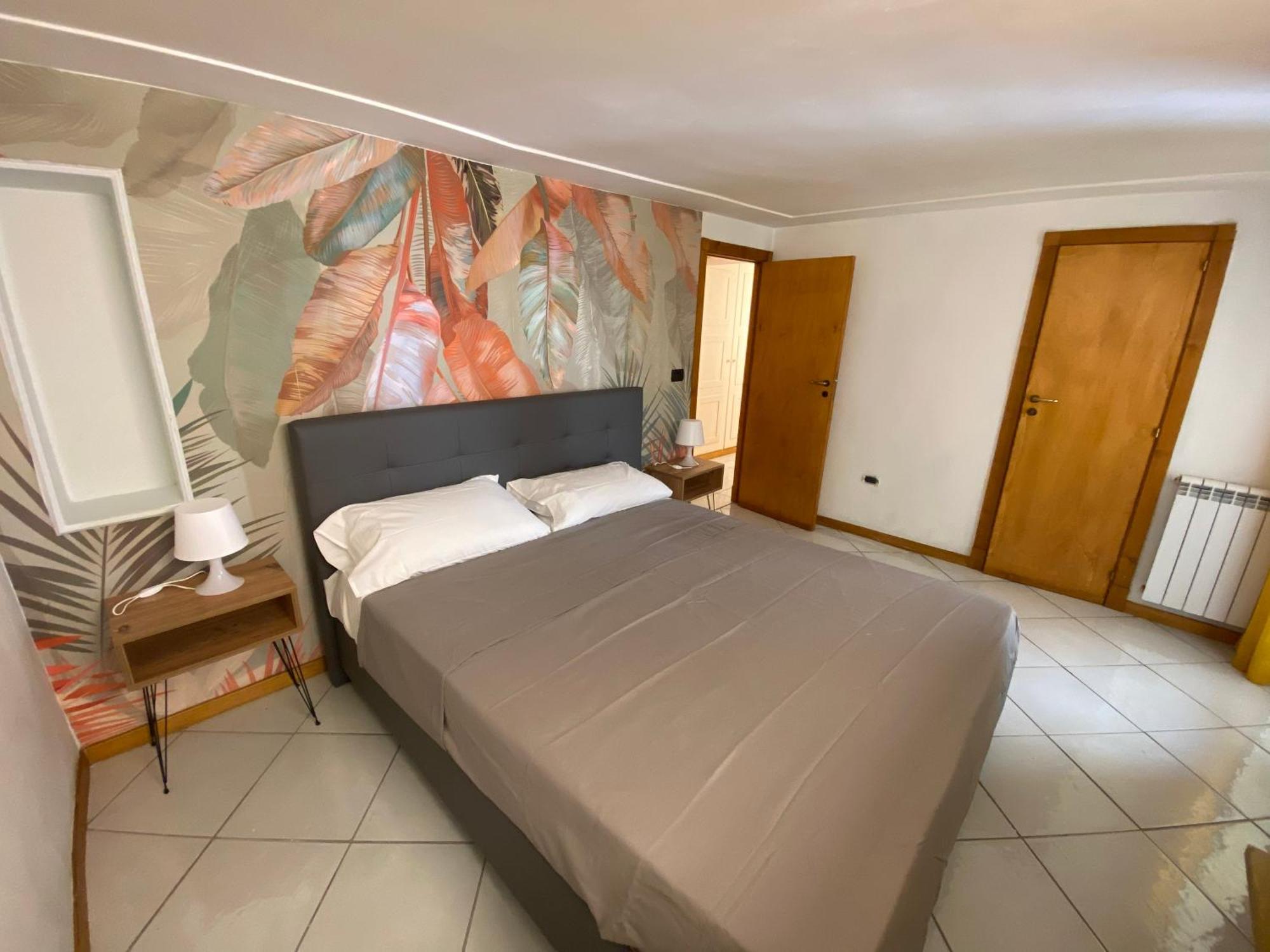 Dimora Tribunali 236 Holiday home
